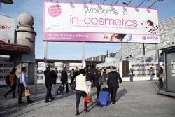 Industry flocks to largest Paris show